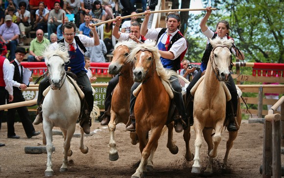 Alpe di Siusi Marketing - Cavalcata Oswald Von Wolkenstein - Sara Baroni580