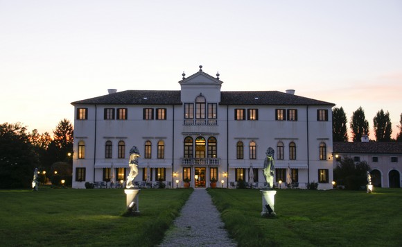 Romantik Hotel Villa Giustinian - Esterno al tramonto580