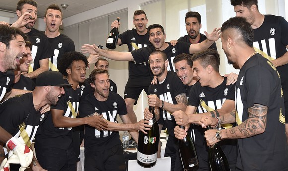 Cantine ferrari -festeggiamenti-della-Juventus580