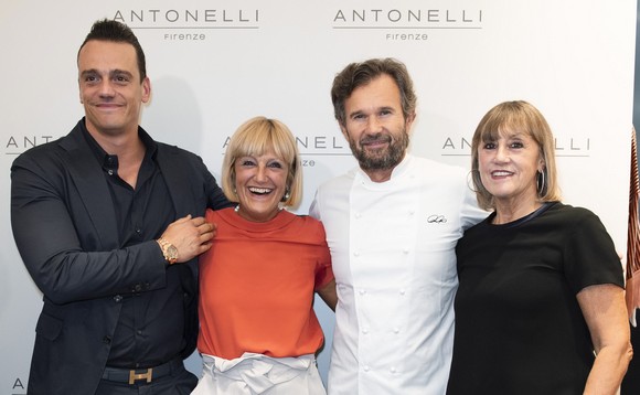 Da sinistra Marco Berni Roberta Antonelli Chef Carlo Cracco Enrica Antonelli580