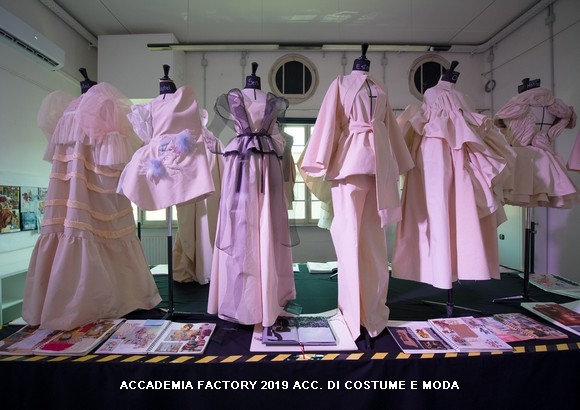accademia factory 2019 acc. di costume e moda580