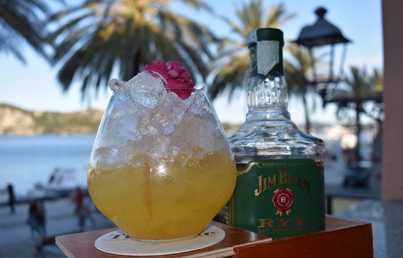 drink MASCIU DI SCOGLIU di Leandro Serra del The Duke de La Maddalena OT580