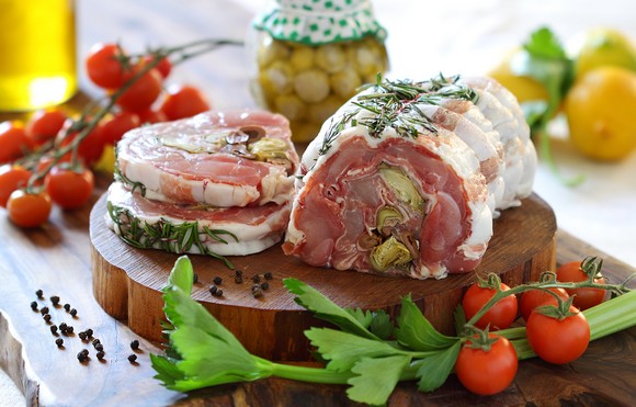 rotolo di coniglio farcito con carciofi macelleria villa580