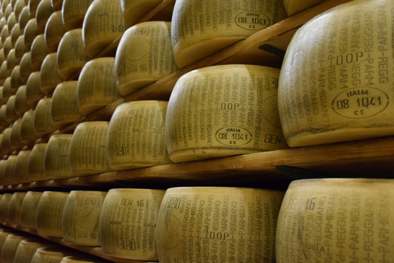 Parmigiano Reggiano caseifici aperti 570