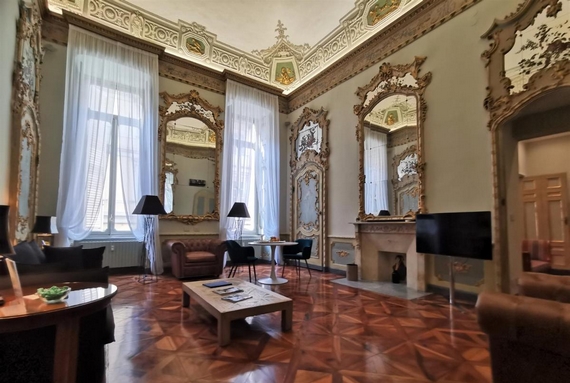 royal palace luxury suites 1 570