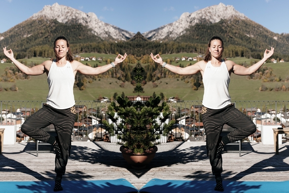 Excelsior Dolomites Life Resort - Yoga sulla terrazza Zen 2 570