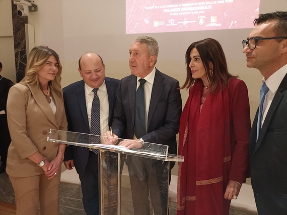 Firma Protocollo - Elvira Amata - Milko Cinà - Franco Miccihè - Daniela Santanche-Fabrizio La Gaipa 570