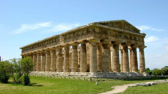 Il Tempio di Nettuno a Paestum 680