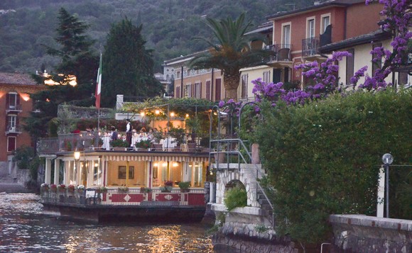 Lakefront Boutique Hotels - Hotel Du Lac580a