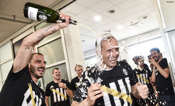 Leonardo-Bonucci-e-Massimiliano-Allegri580