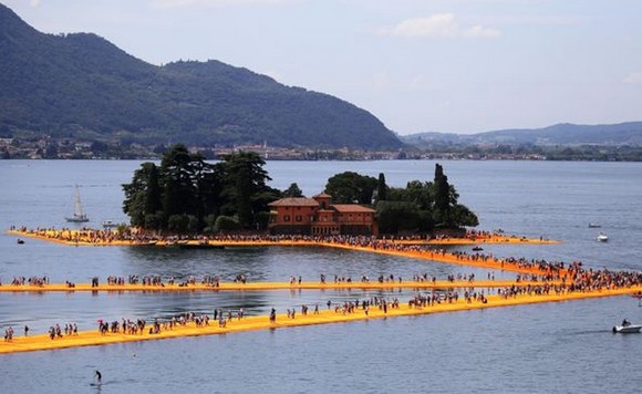 The Floating Piers580