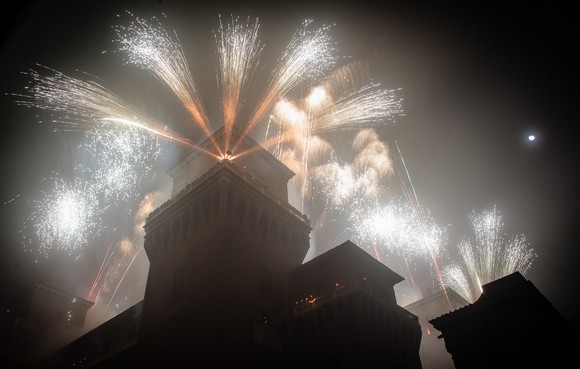 Bruno-Faccini-Paolo-Niccolò-Giubelli-www.occhiodelfotografo-Capodanno-a-Ferrara580