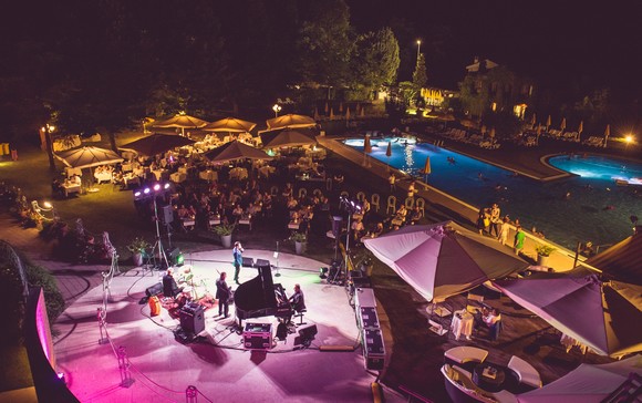 Terme-Preistoriche-Jazz-by-the-pool580