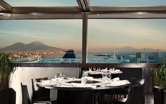 beluga-romeo-hotel-napoli580