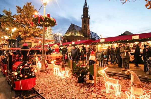 mercatino-natale-bolzano 600