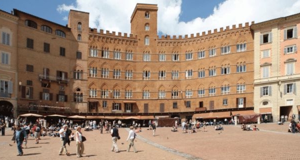 palazzosansedonipiazza 600
