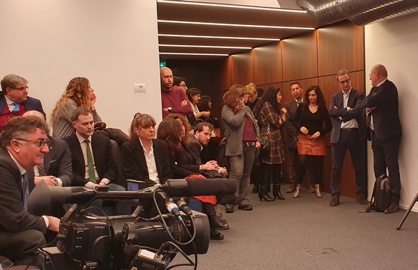 Conferenza pubblico Investire 600