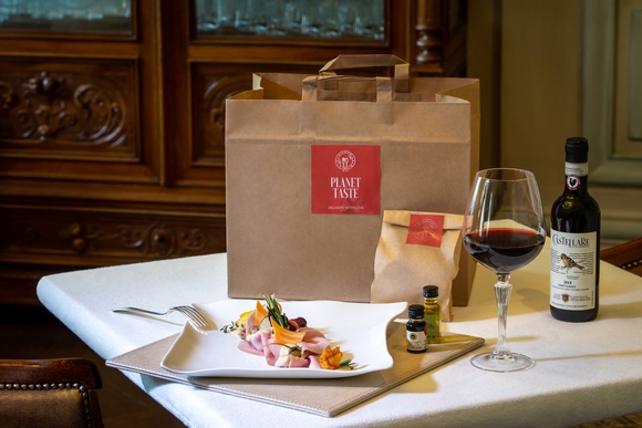 Planet Taste delivery with love 1 570