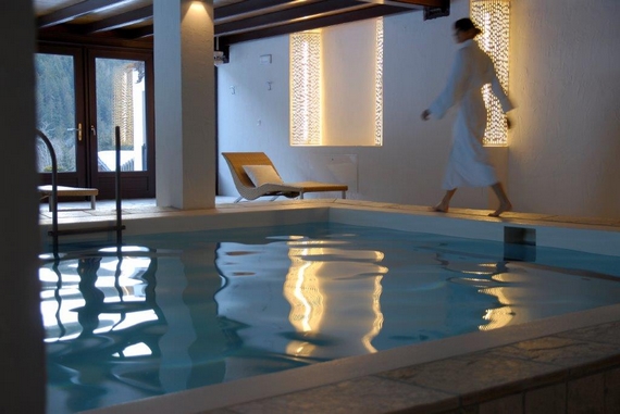 Romantik Hotel Post - Piscina interna 1 570