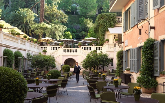 hotel de russie 570