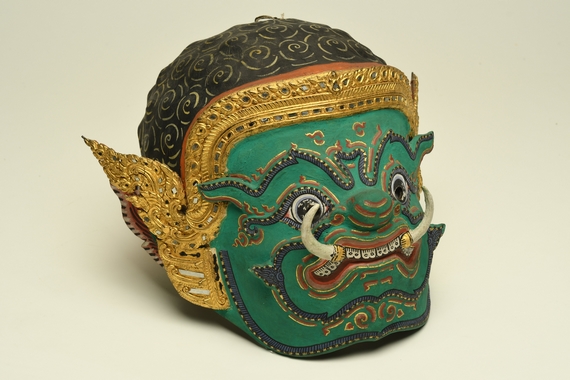 7. Maschera teatrale 570