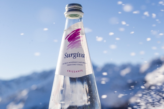 Acqua minerale naturale Surgiva 570