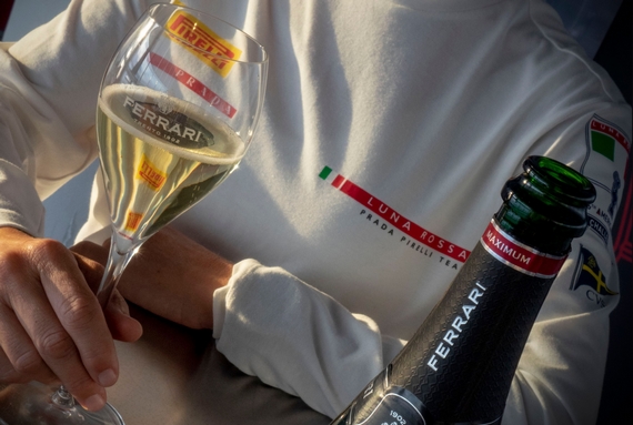 Ferrari Maximum Blanc de Blancs Luna Rossa4 570