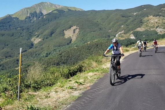 In bici sullAppennino Reggiano credit Visit Emilia 4 570