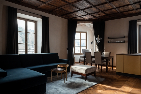Maurn - Suite 3 570