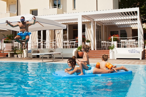 Ricci Hotels - Family Hotel 6 570