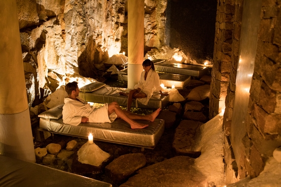 Romantik Hotel Turm -  Grotta del Sale - Credit Infraordinario  3 570