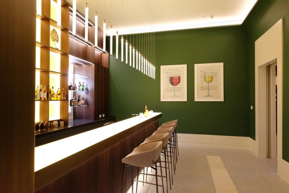 bar interno hotel 570