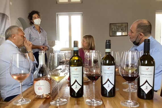 castel nuovo del garda vino 2 570