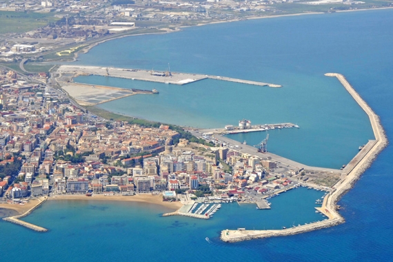 crotone 570