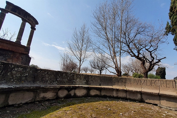 necropoli porta ercolano 570