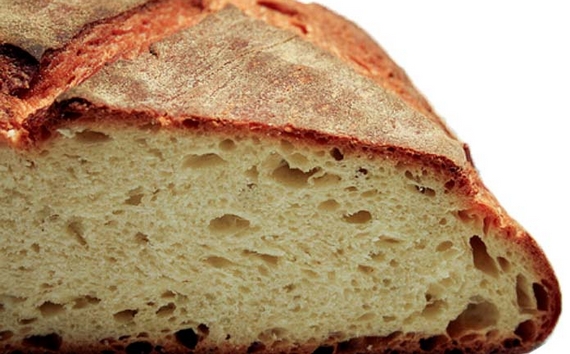 pane di altamura aperto