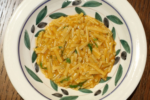1 LINGUINE SPEZZATE AL SUGO DI BRODETTO ALLA FANESE 570