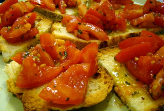 bruschette-al-pomodoro- casaprota 22 1 itn 570