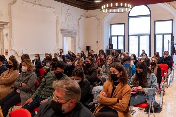 pubblico scuola mosaicisti 570