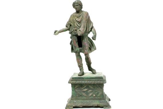 Lare-Ostia 570