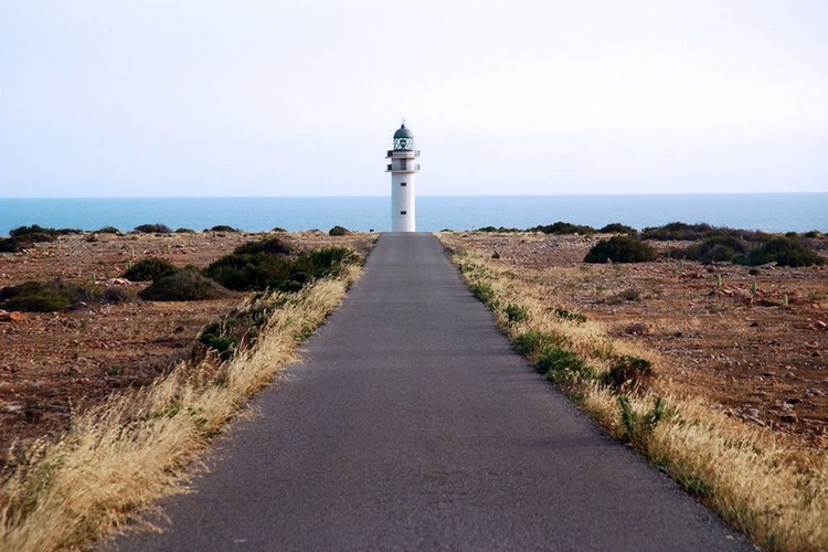 faro-cap-de-barbaria formentera 750
