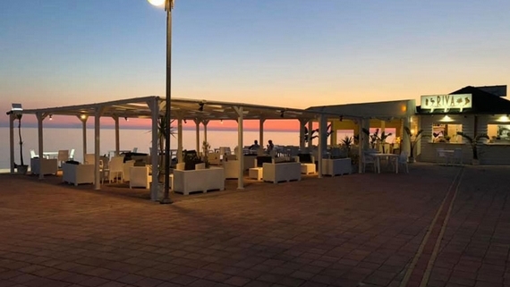 falerna marina riva restaurant 570