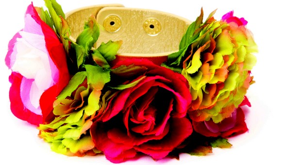 CLAIRES flower bracelet580