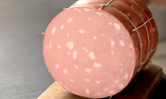 Mortadella Bologna IGP580