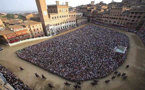 Piazza-del-Campo-Siena580