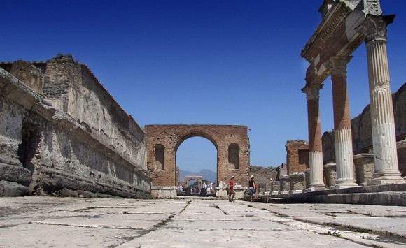 Tempio-di-Giove-Pompei580