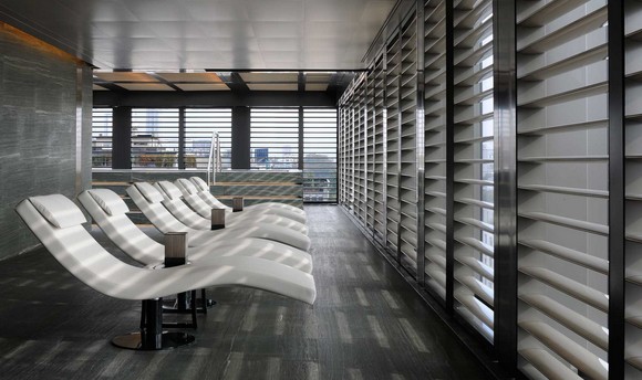 armani-milano580
