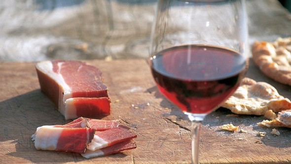 bolzano speck vino590