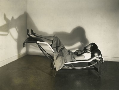 chaise longue Perriand400
