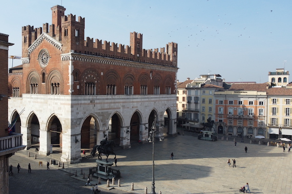 emilia-Piazza Cavalli